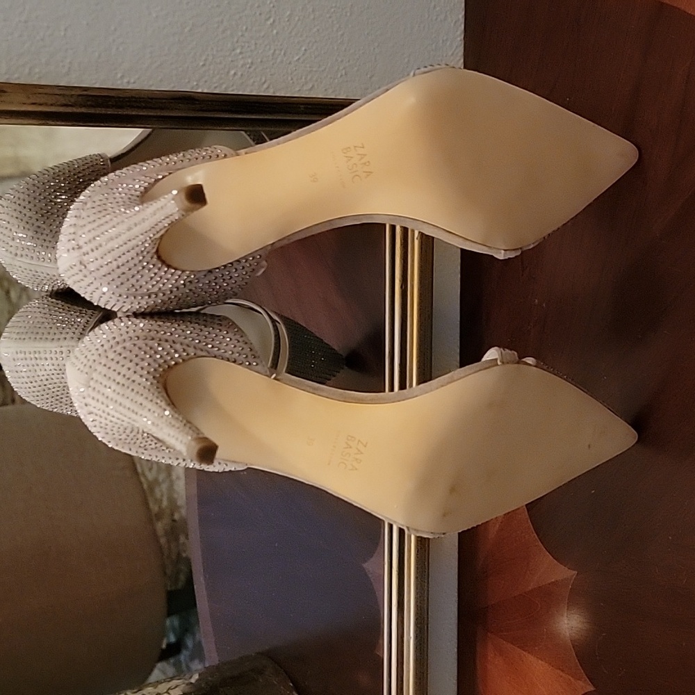 Zara Basic Collection Heels - Picture 6 of 7